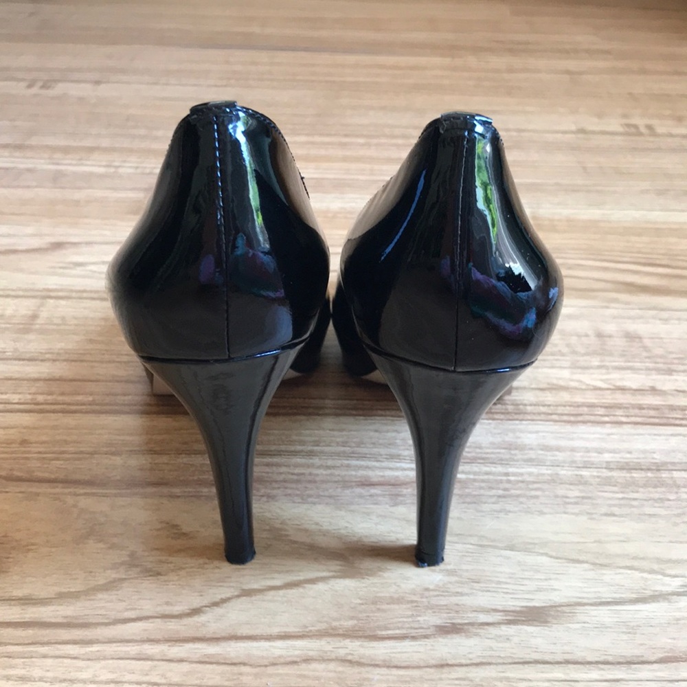 Enzo Angiolini black patent peep toe pumps - Picture 3 of 8